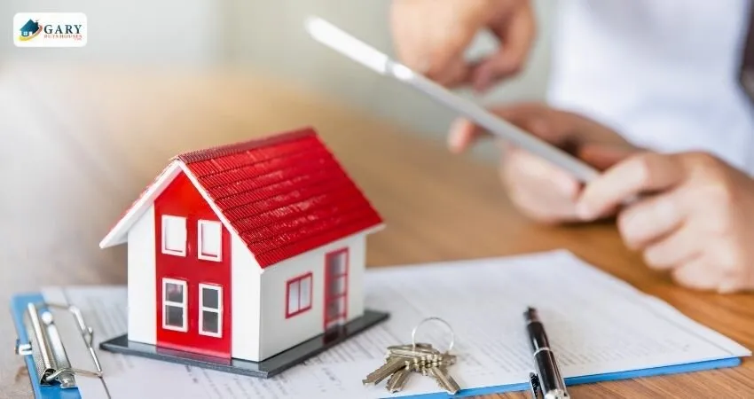 What Is Considered a Long Time for a House to Be on the Market?