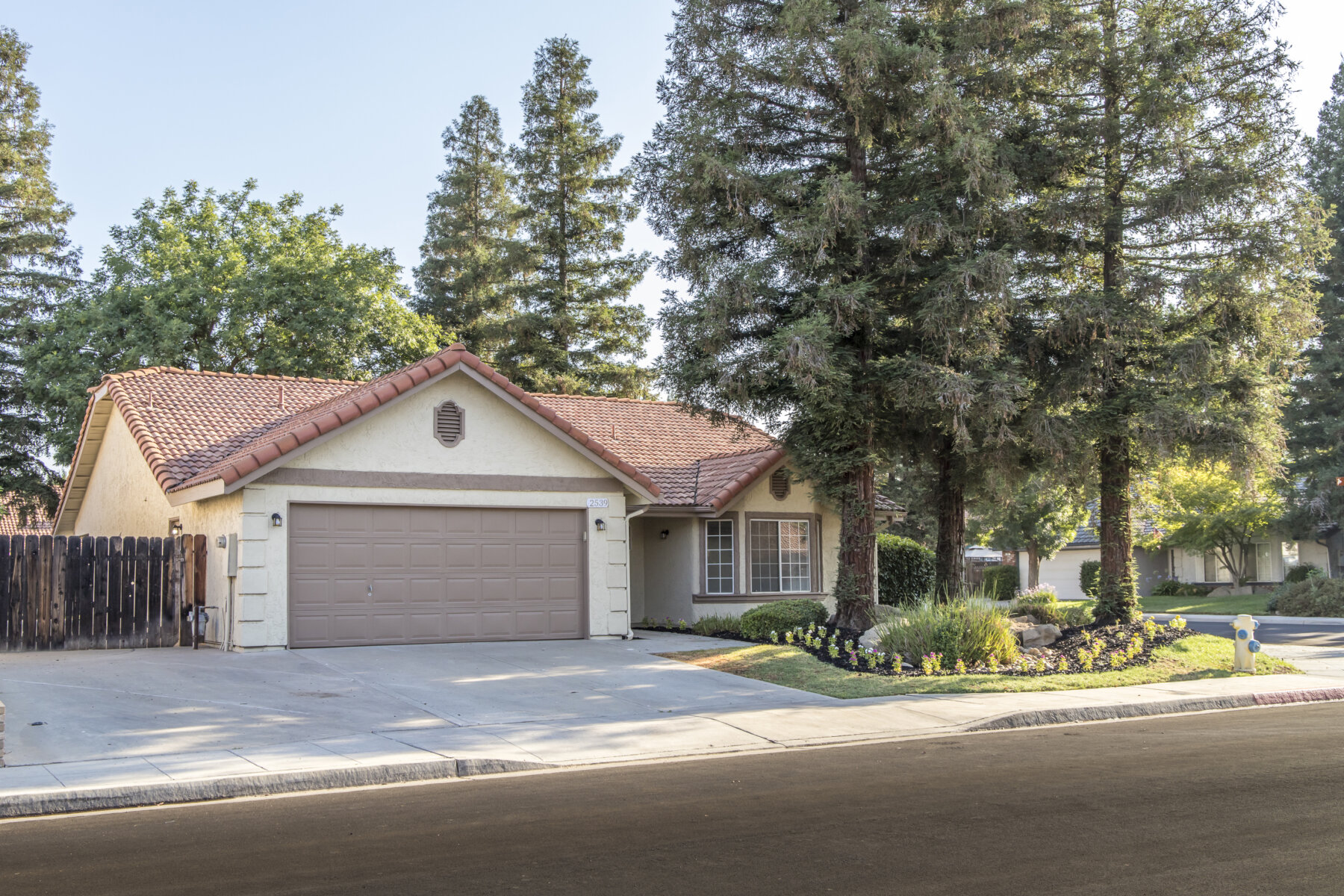 2539 Stuart Ave Clovis, CA 93611