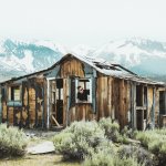 sell your house without an agent - man in cabin