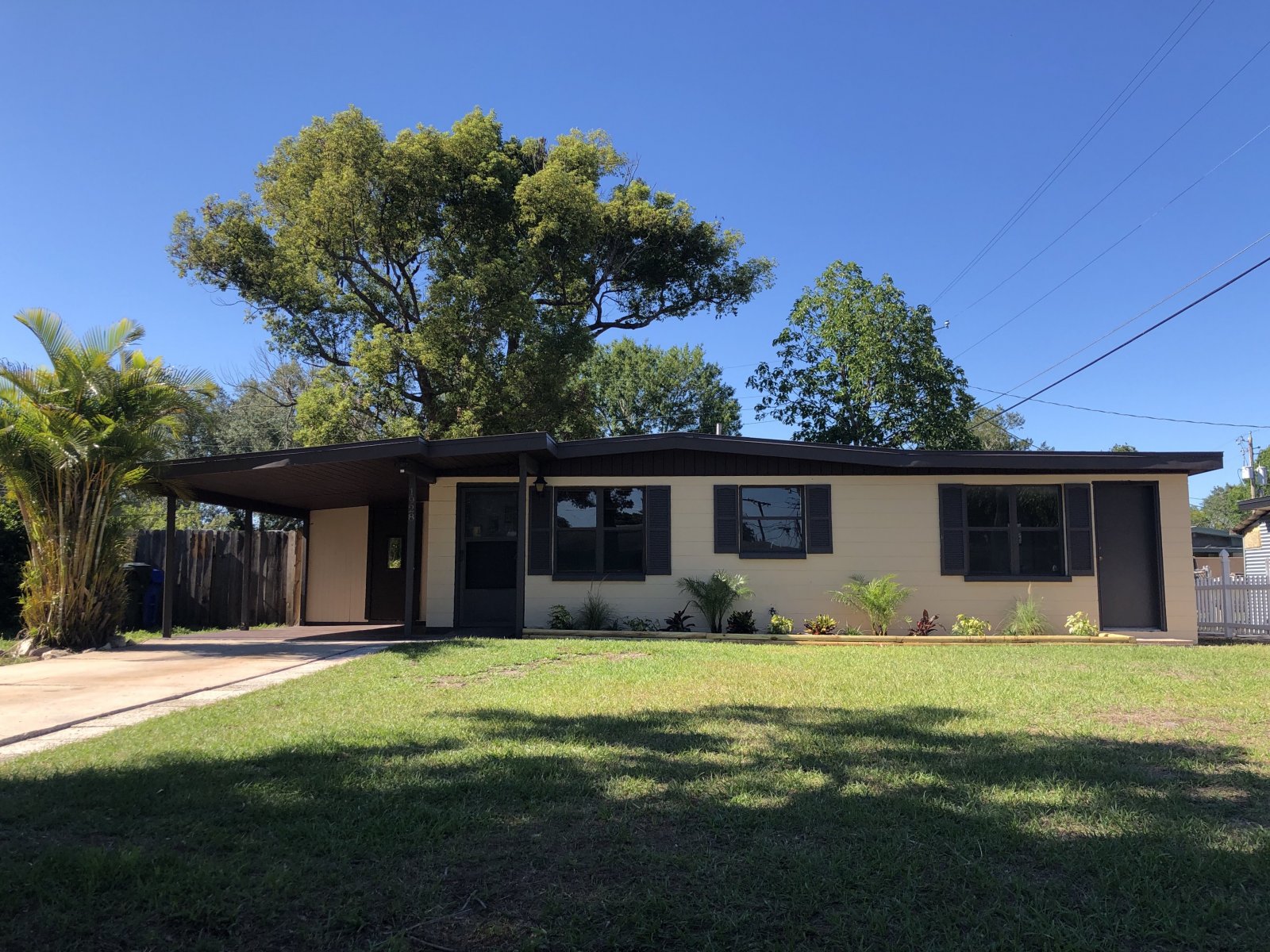 Lakeland Home for Sale or Rent to Own Remodeled and Ready for Your