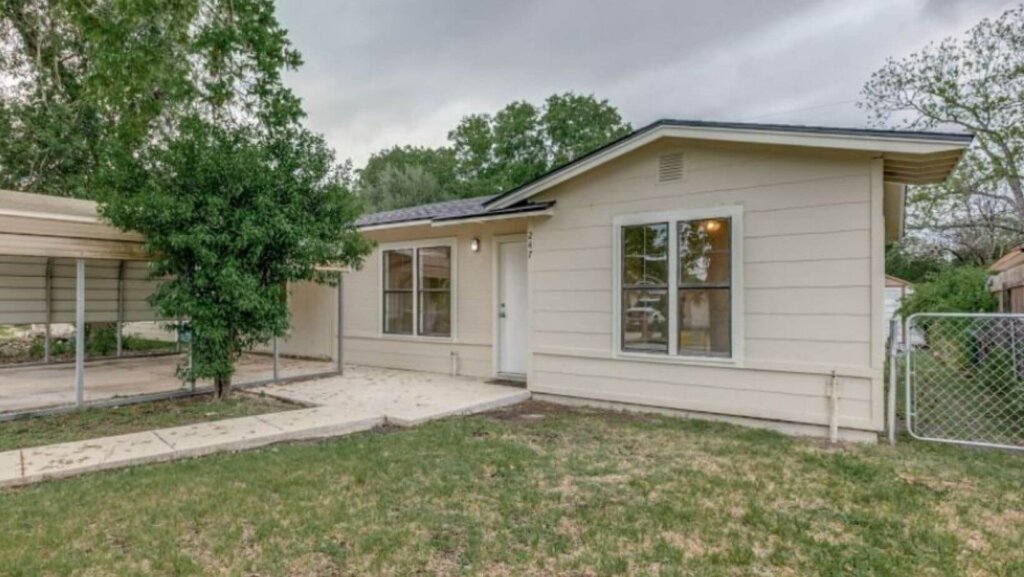 Best cash home buying company in Kirby Texas