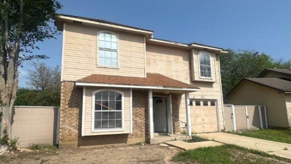 we buy homes for cash in Kirby Texas