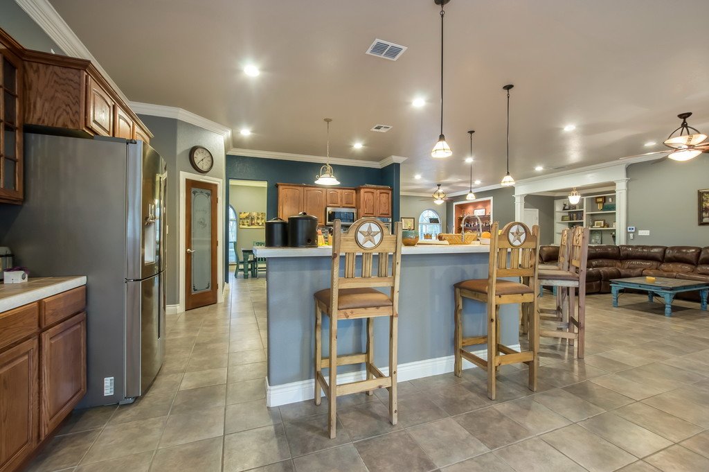 Home for sale, Floresville TX 78114