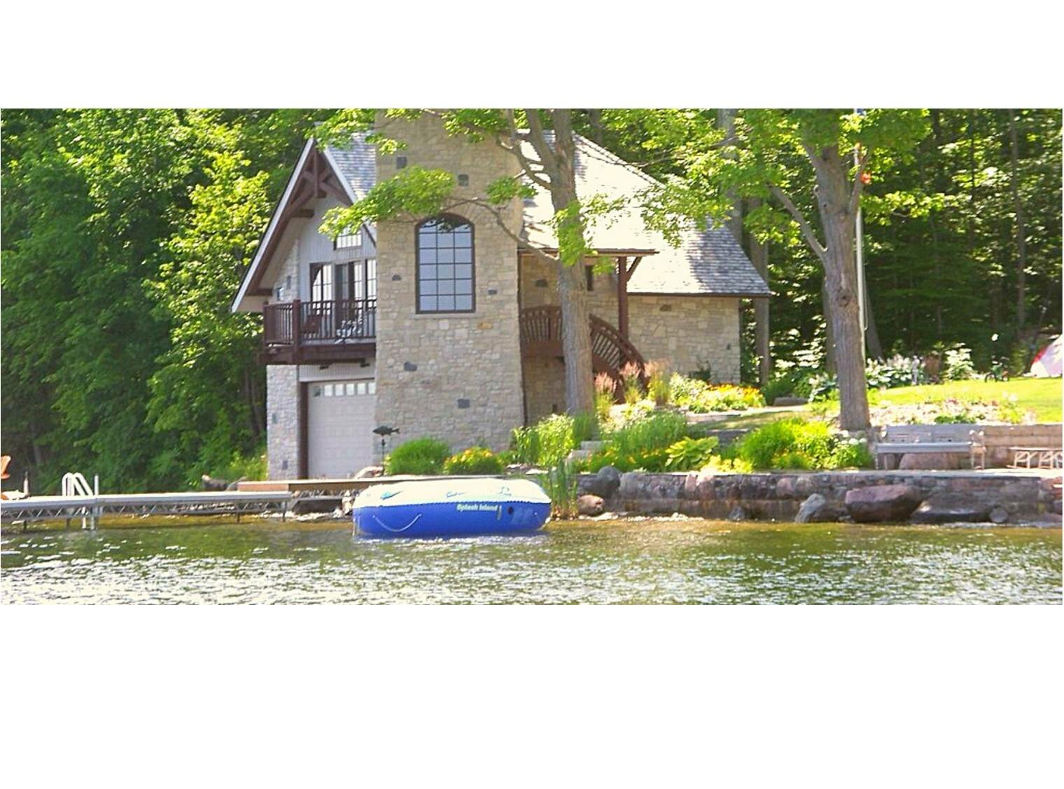 We Buy Cottages Fast in OntarioSell cottage fast GTA House Buyers