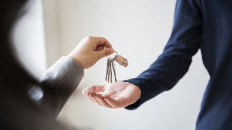 Selling Your House Before The New Year - Sold house