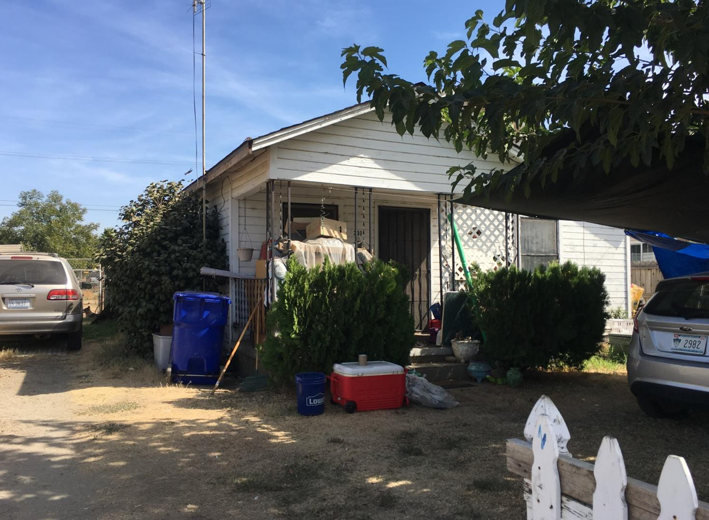 330 11th Street, Orange Cove, CA Capitol Real Estate Group, LLC