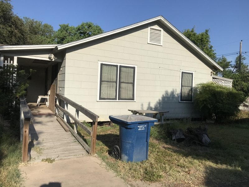 2 bed 2 bath house on TWO LOTS in Weslaco Discount Properties RGV