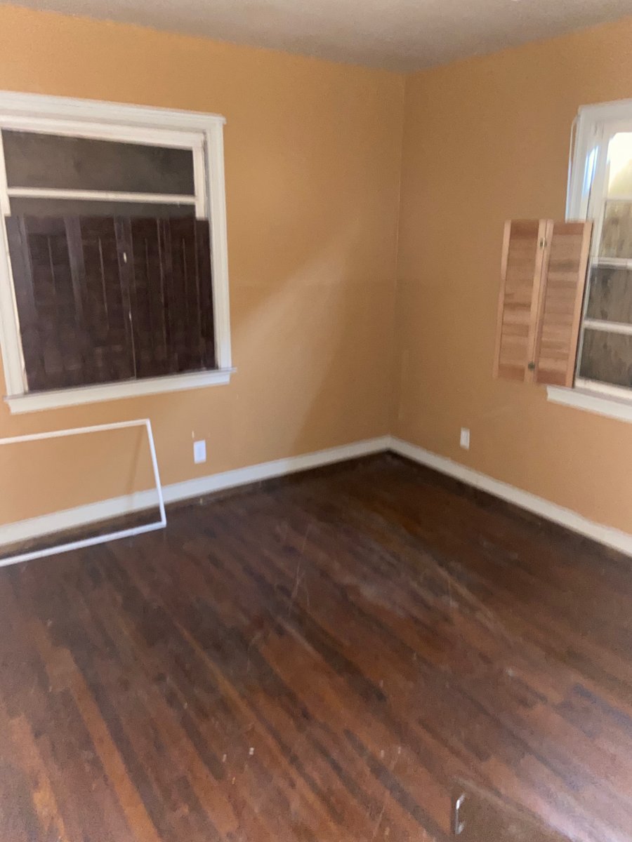 Great Rental Opportunity Residential / Commercial Zoned Midlands