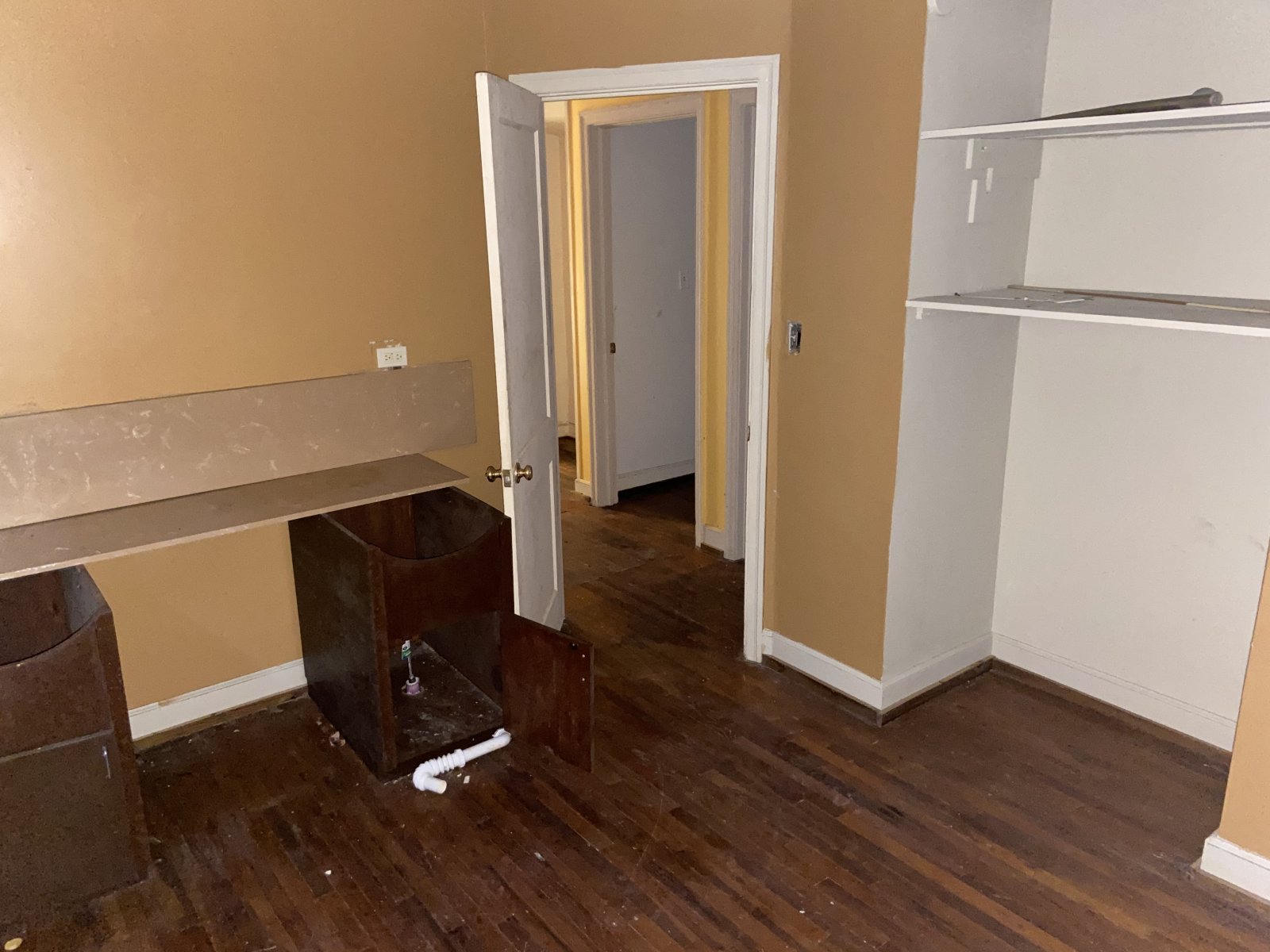 Great Rental Opportunity Residential / Commercial Zoned Midlands