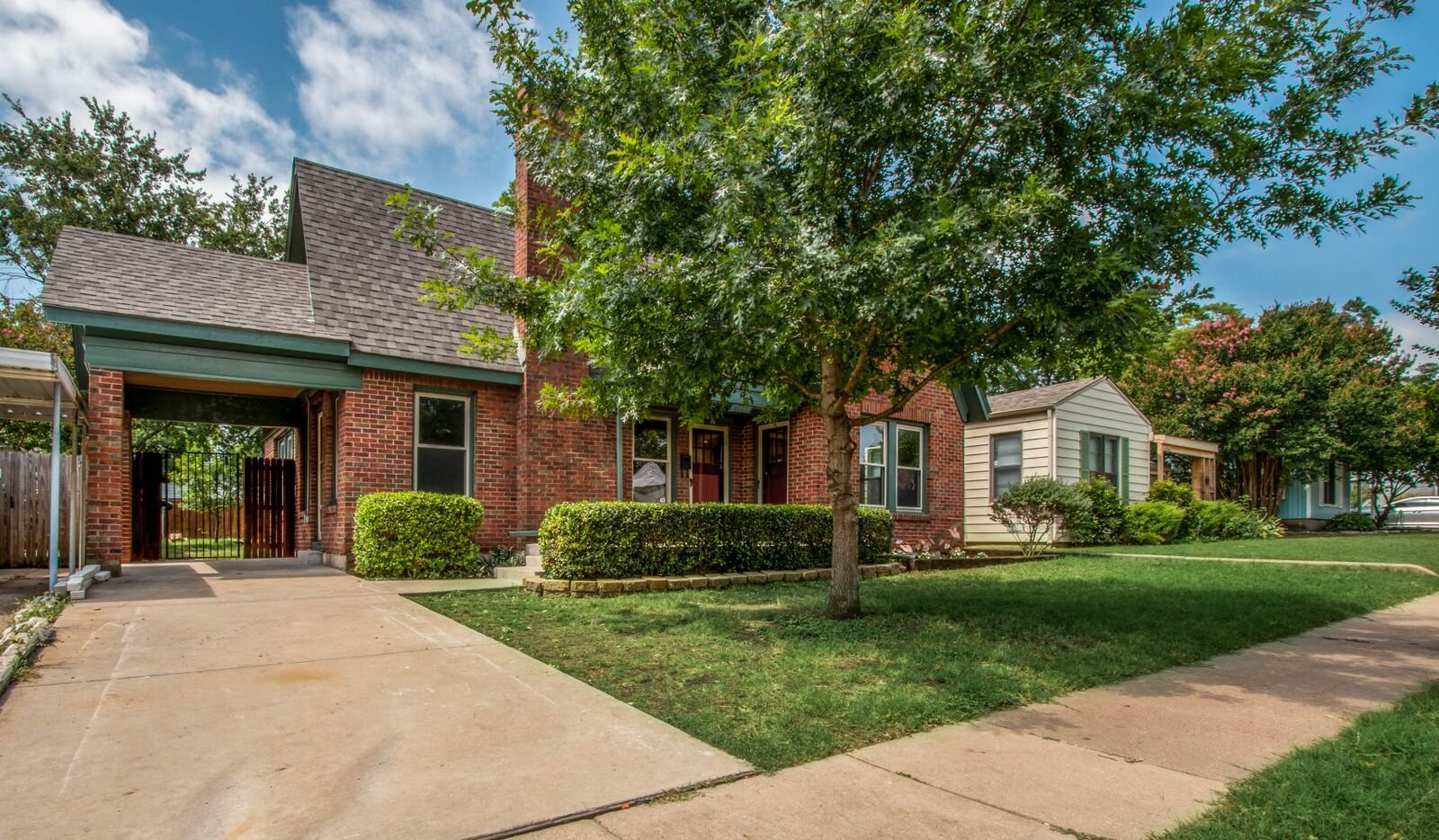 4927 BIRCHMAN AVE, FORT WORTH TX 76107 JCA Freedom Home Investors