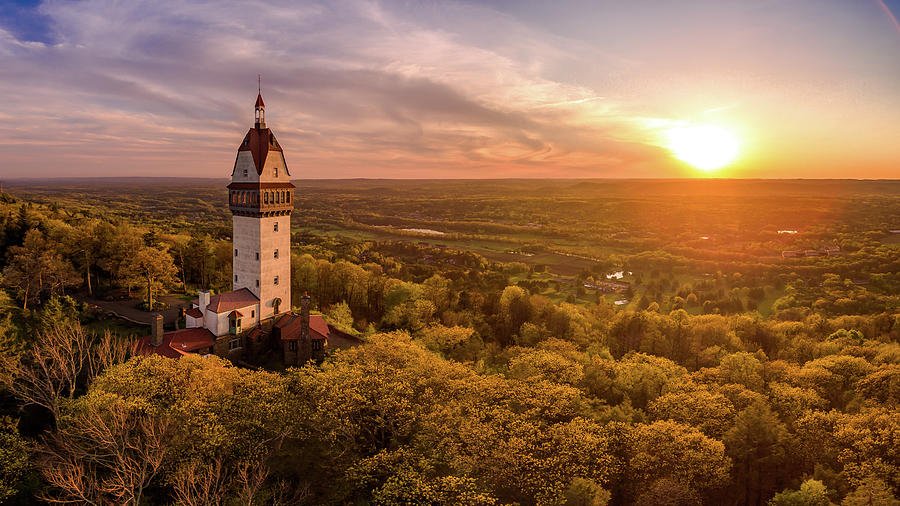 We buy houses in Simsbury, CT Sell Now!