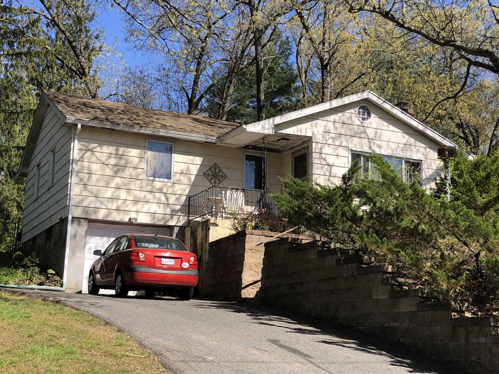 324 Lancaster St, West Springfield Ruby Realty LLC