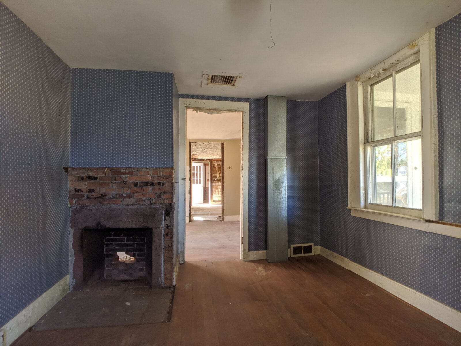 79 Prospect Street East Longmeadow, MA Ruby Realty LLC