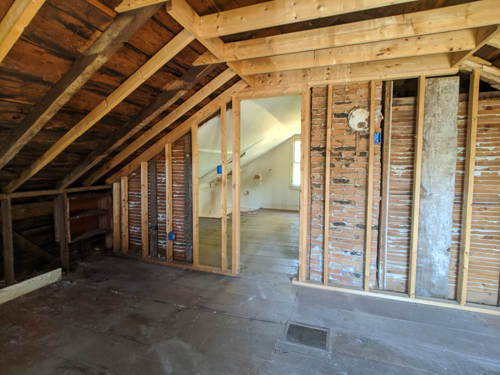 79 Prospect Street East Longmeadow, MA Ruby Realty LLC