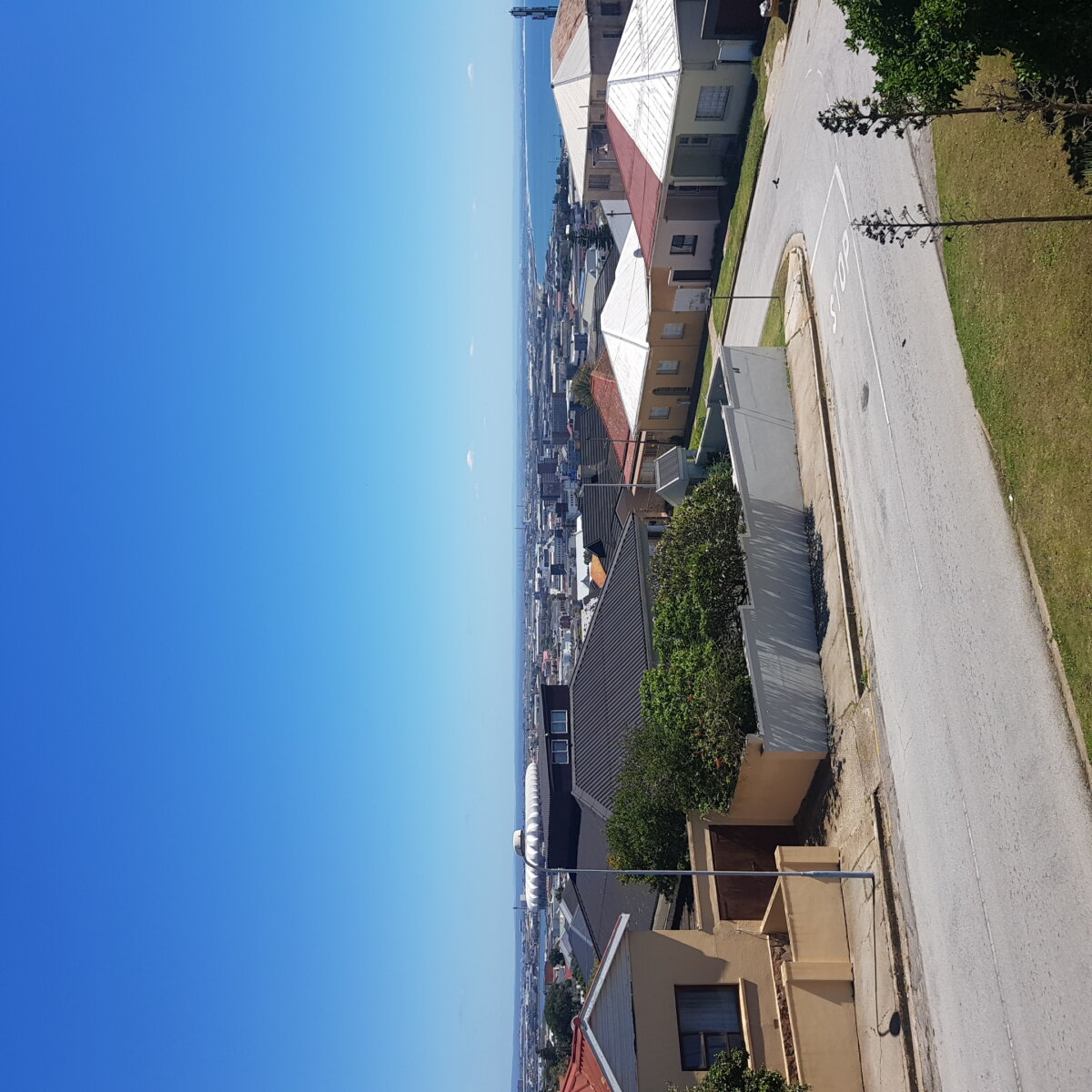 2 Bedroom Apartment For Sale in Richmond Hill, PortElizabeth. Louw