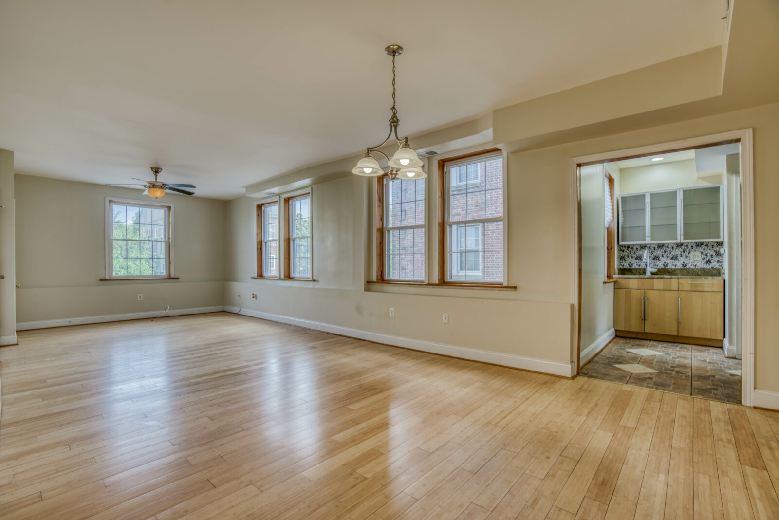 Gorgeous 2 Bedroom Apartment | Baltimore Turn Key Rentals