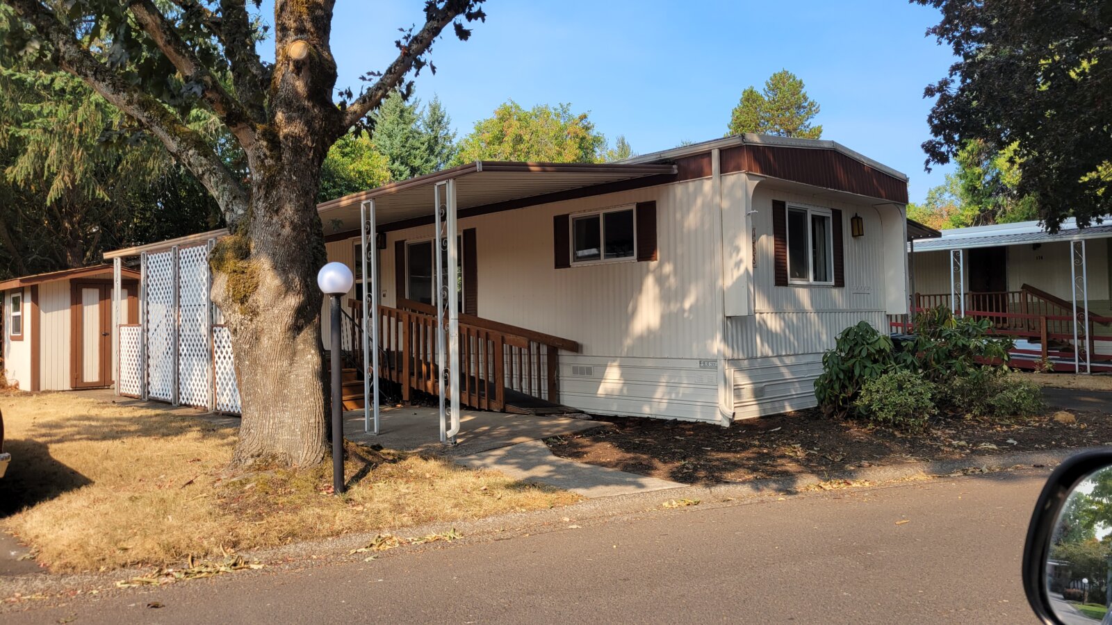3 Bed, 2 Bath Home in 55+ Park Eugene, Oregon. *Fix Your Way!* Mobile
