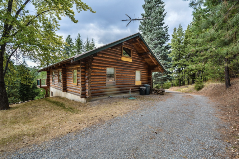 A Guide to Living OffGrid Apache County, AZ LandGen Rural Land