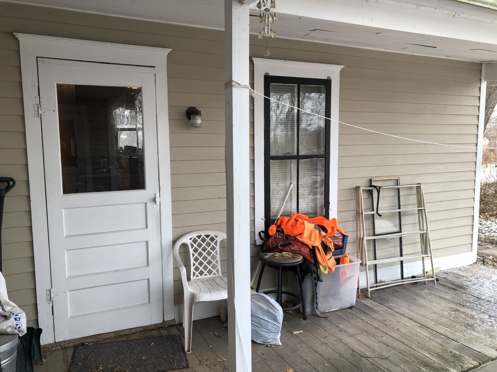 1xxx E River Rd. NEW! Grafton Duplex Buy/Hold 5/2 at 53024