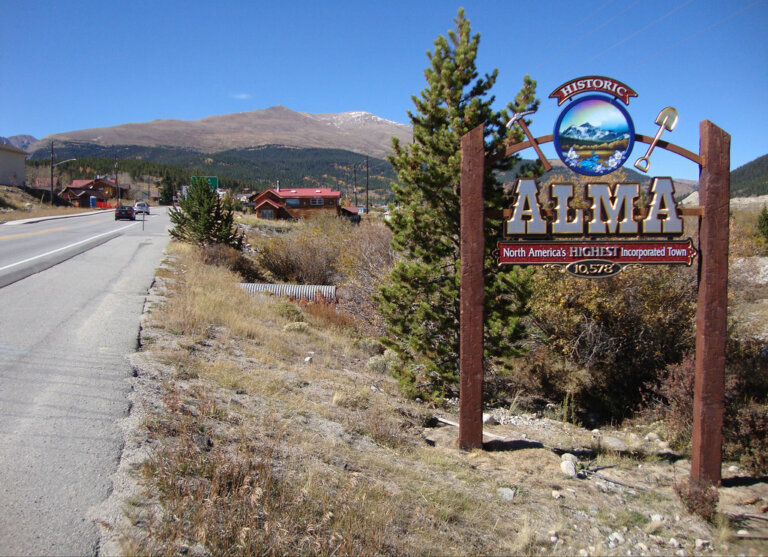 1.90 Acres Alma, Park County, CO (POWER & PAVED RD)