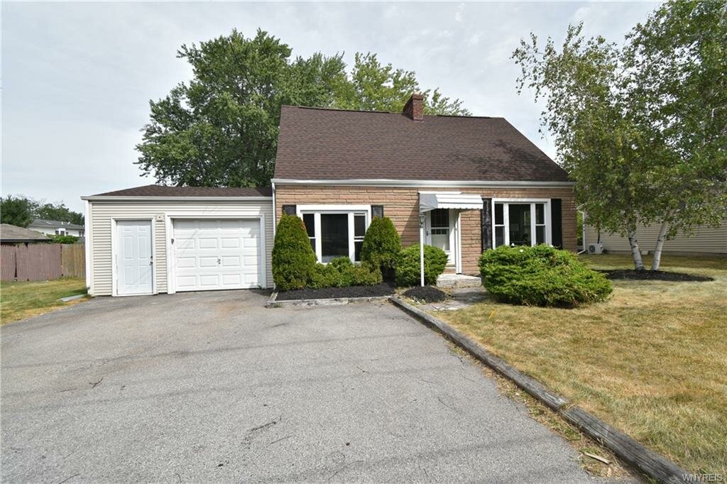 862 Wehrle Drive, Williamsville, NY 14221 Buffalo Brick & Mortar