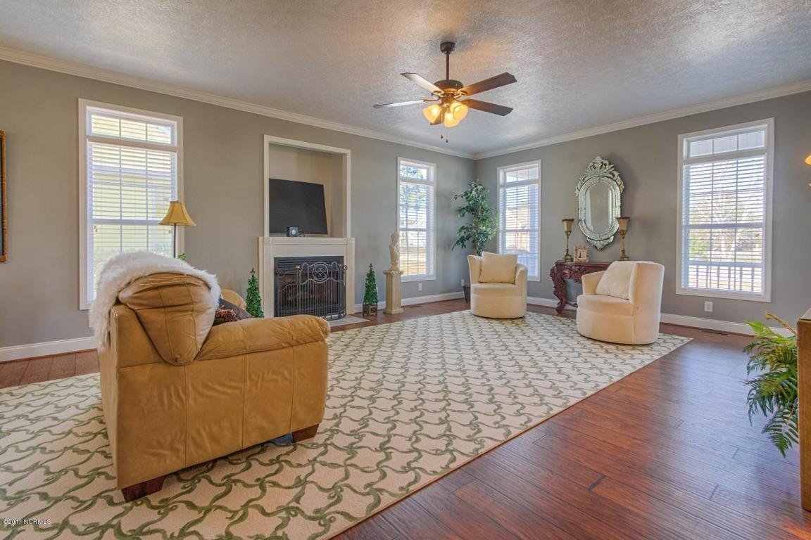 1803 Red Fox Lane Jay Sells Houses