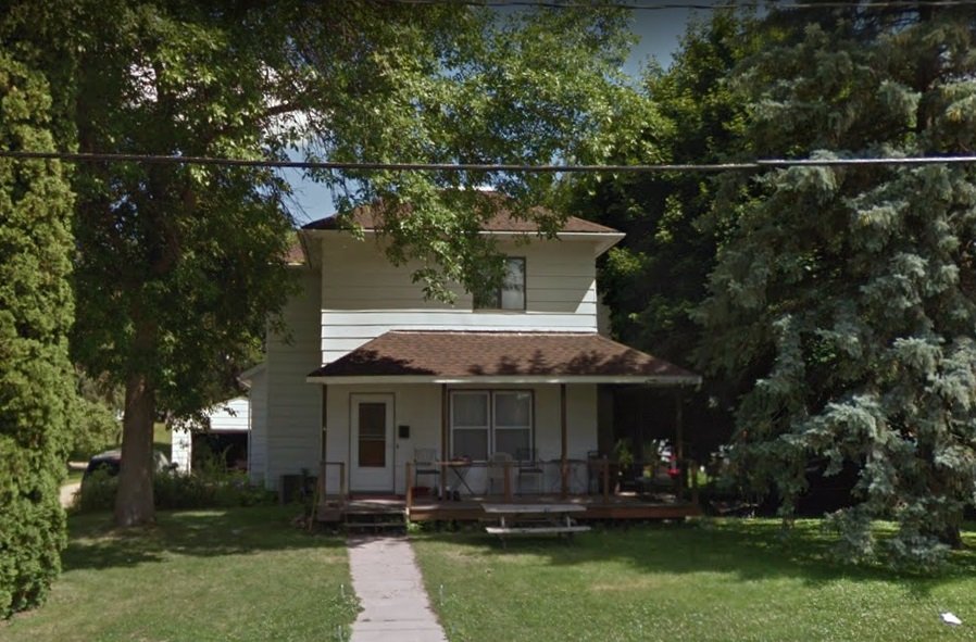 117 Hoosac St E Waterville, MN 56096 Discount Houses MN