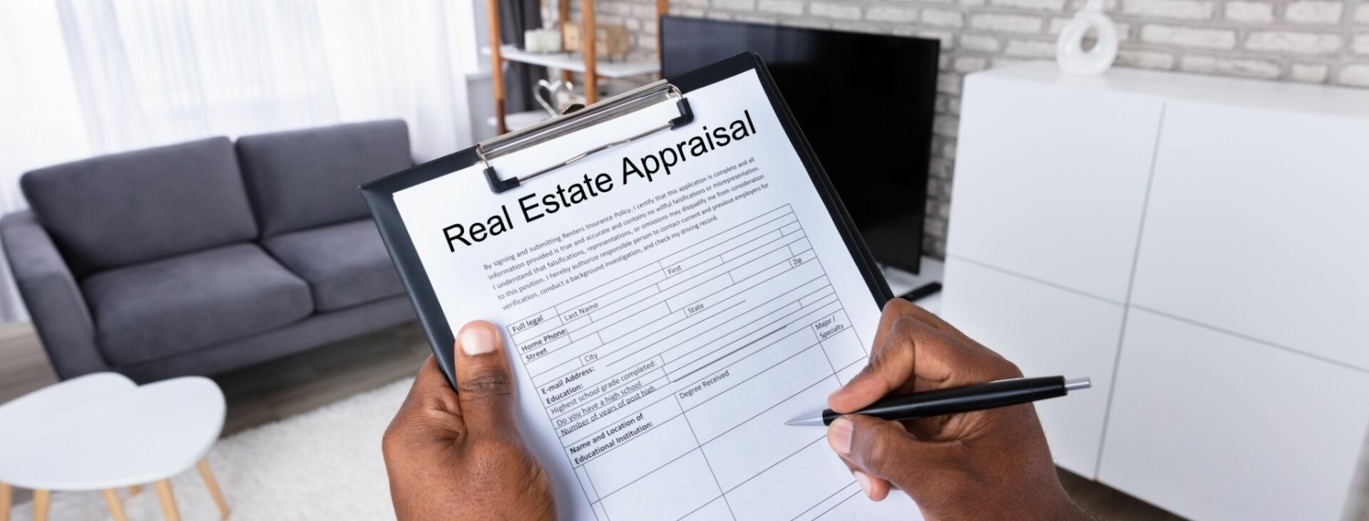 How Does A Low Appraisal Affect Selling A House?