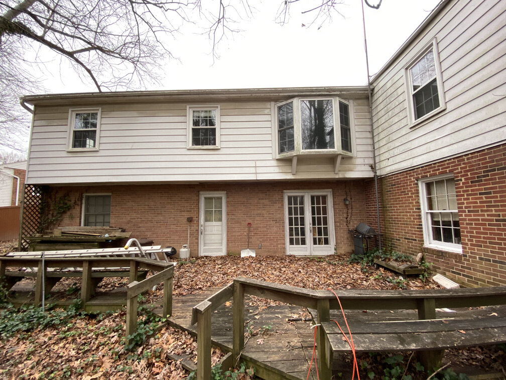 6133 Roxbury Ave, West Springfield, VA 22152 4 Brothers Investment