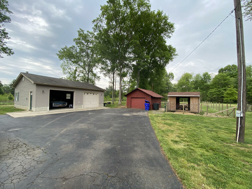 6955 Hawthorne Rd, La Plata, MD 20646 4 Brothers Investment