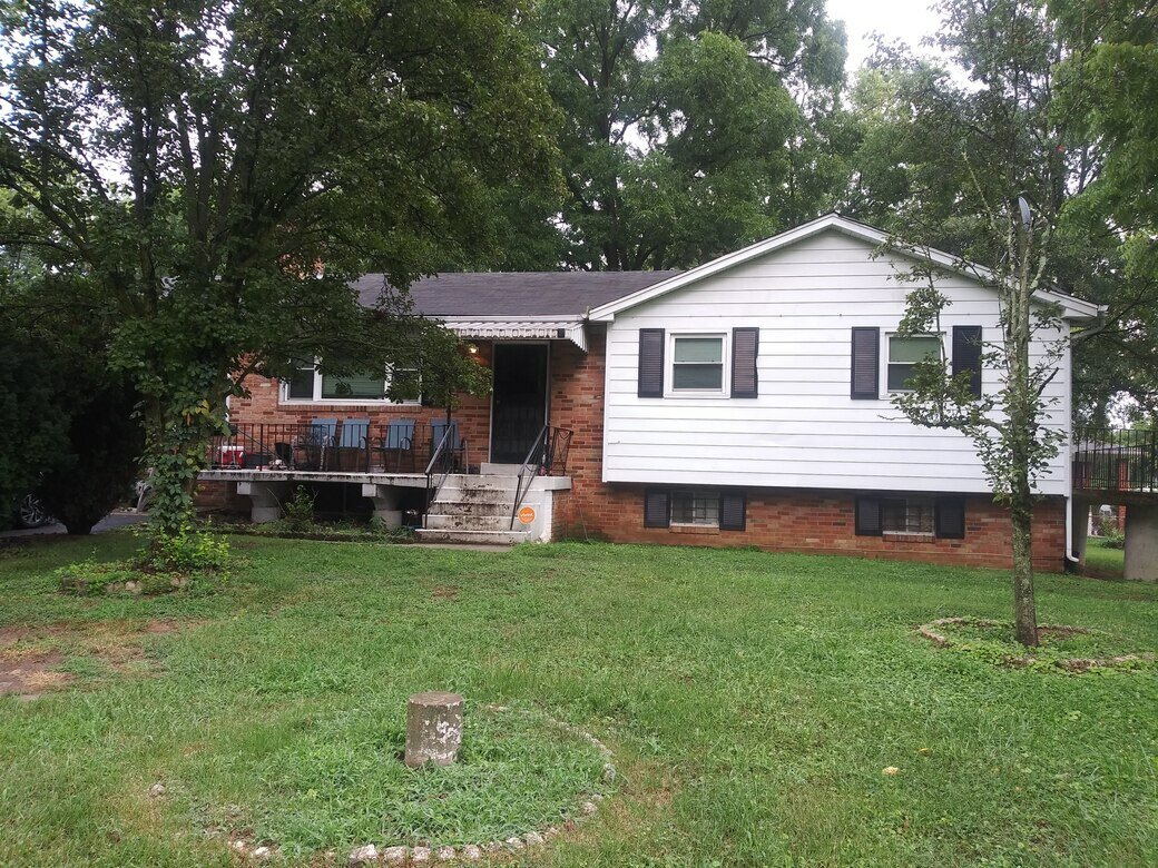 8420 Woodyard Rd, Clinton, MD 20735 4 Brothers Investment Properties
