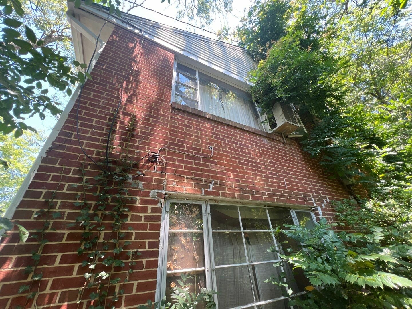 6415 Wilcox Ct, Alexandria, VA 22310 4 Brothers Investment Properties