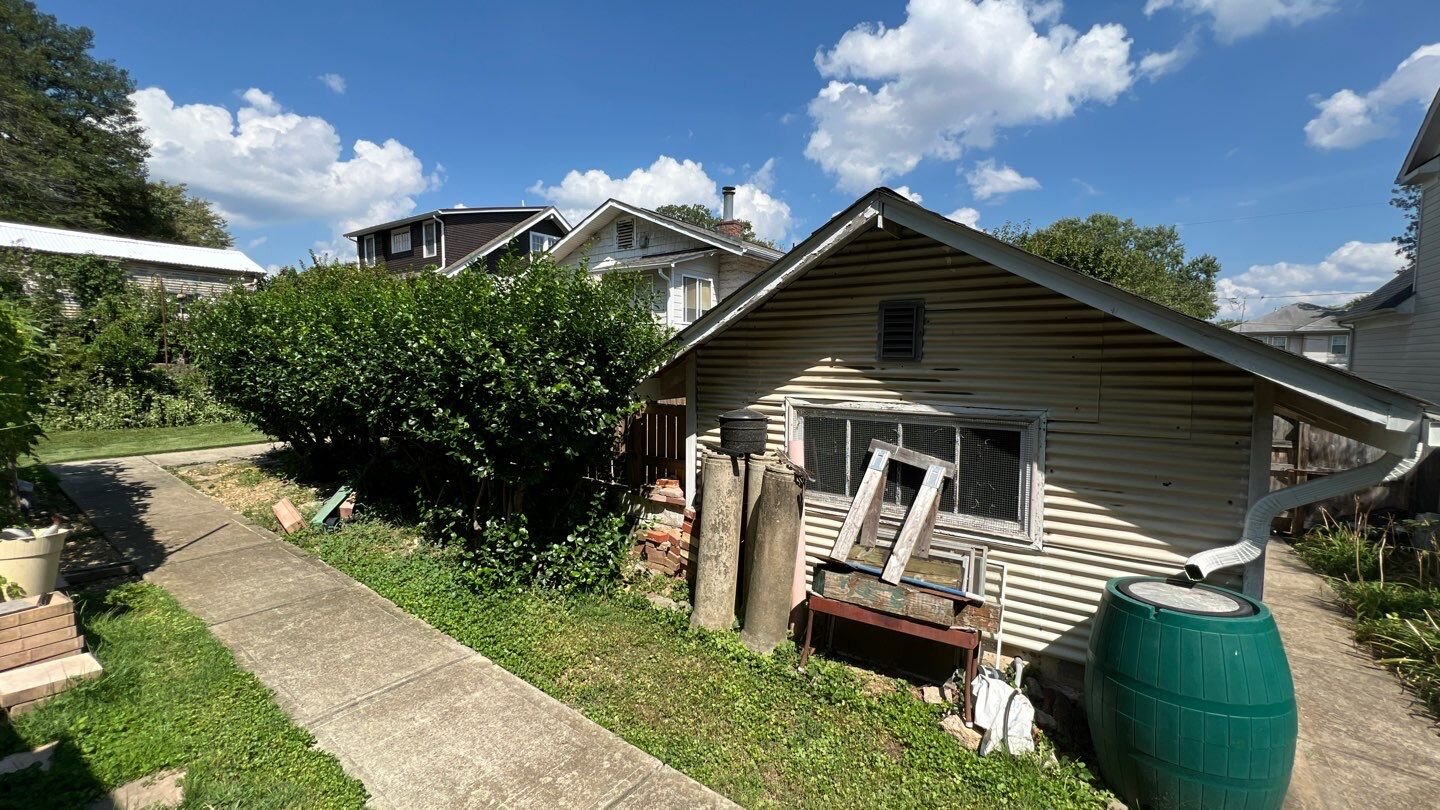 1908 N Quebec St, Arlington, VA 22207 4 Brothers Investment