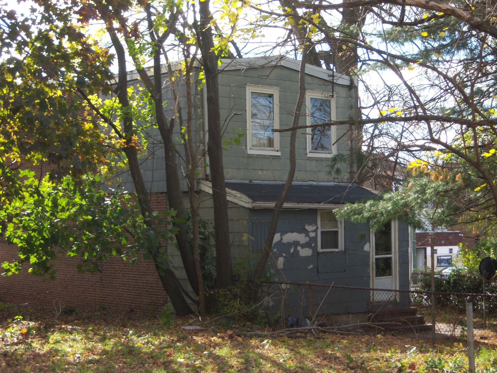 25 N 9th St Darby PA 19023 Detached House for Sale Notes And Real