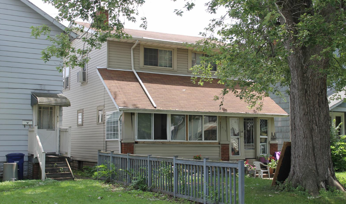 Rent to own Land Contract 3 Beds 1 Bath Handyman Special Home