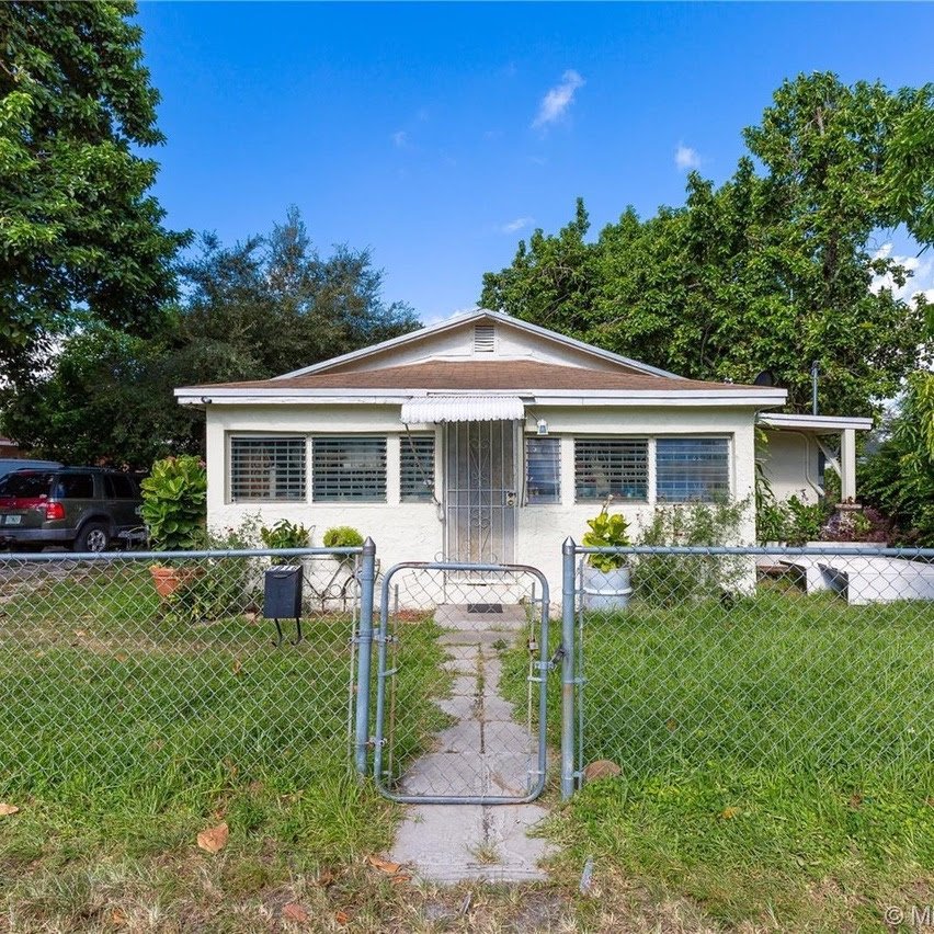 8016 NW 9th Ave Miami, FL 33150 USA