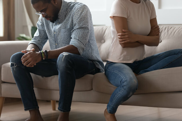 Selling a House During a Divorce [An Expert Guide!]