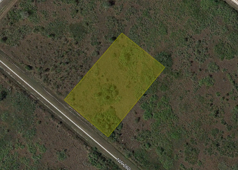 1.5 acres in Okeechobee (Viking Estates) Build your mini farm! The