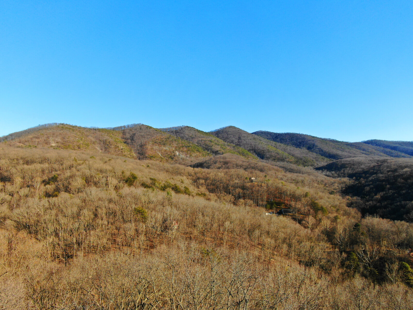 Peaceful Haven in the Blue Ridge Mountains1.074 Acres in Page County