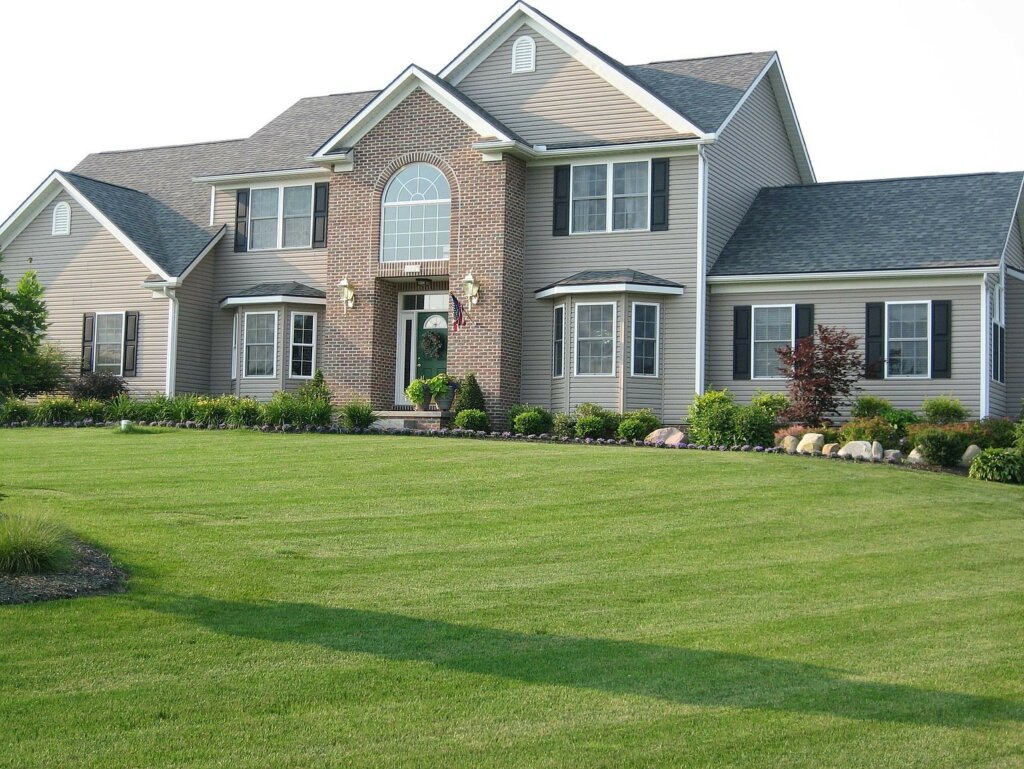 Canterbury Farms Hinckley Ohio Realty Done by Damien Baden