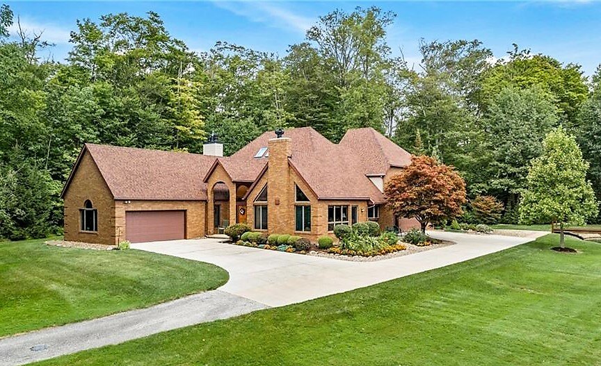 Remsen Chase Medina Ohio Realty Done by Damien Baden