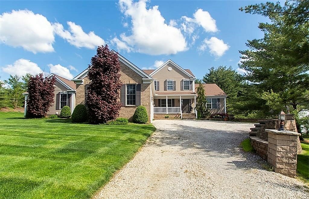 Maplewood Estates Medina Ohio Realty Done by Damien Baden