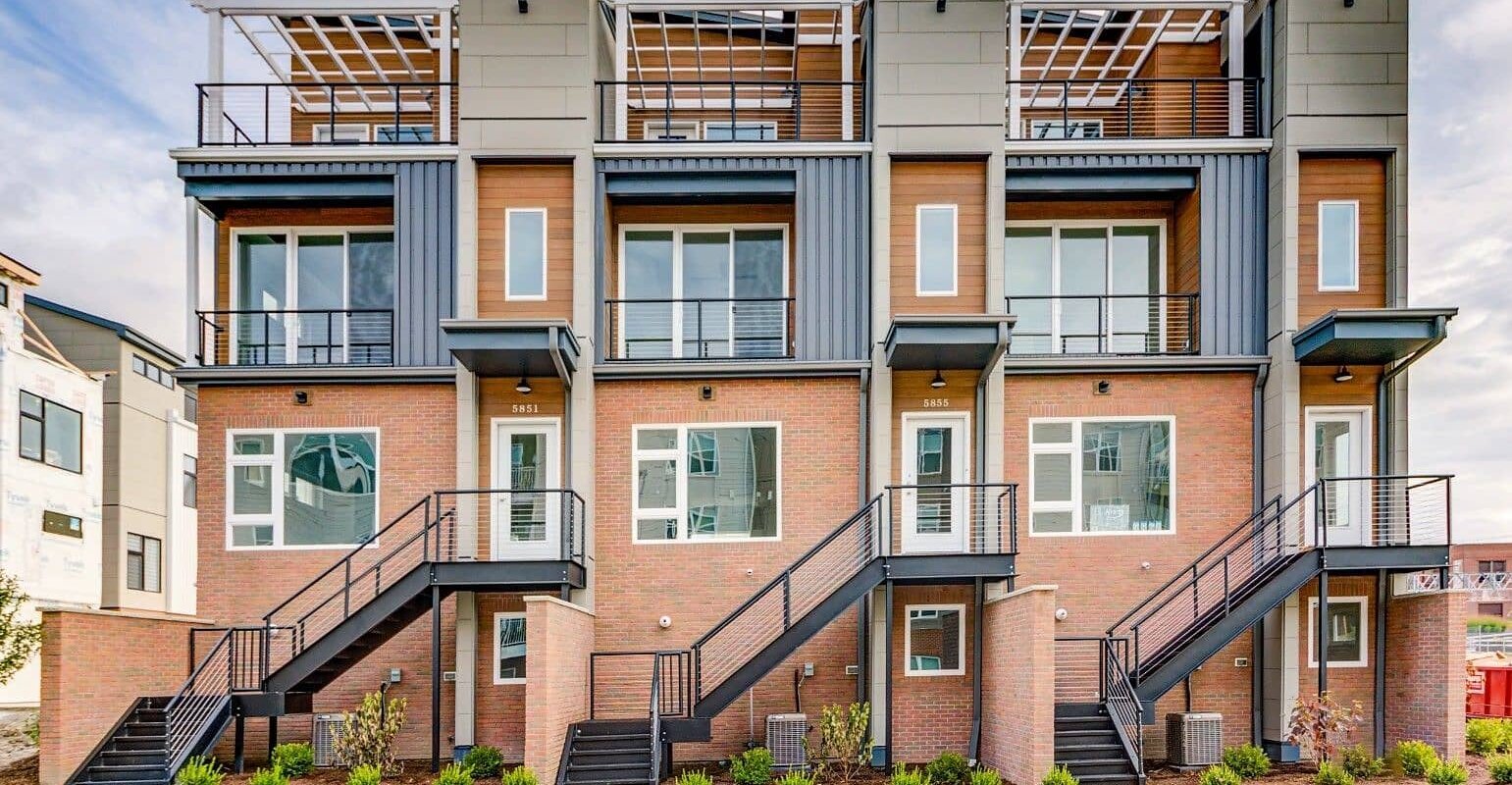 Breakwater Bluffs Townhomes Cleveland Ohio