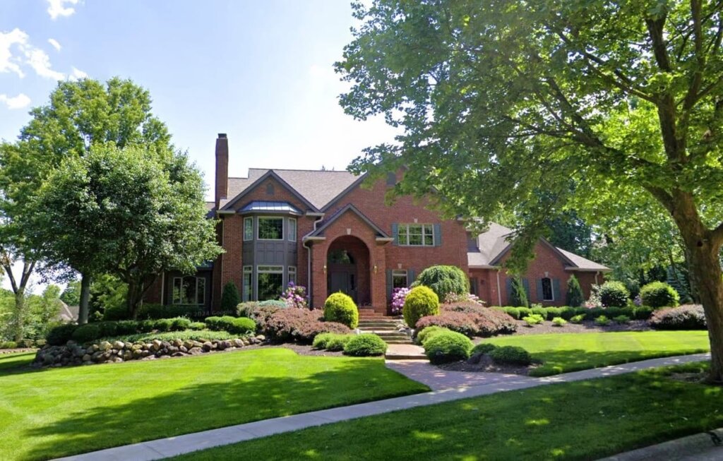 Leeds Gate Wadsworth Ohio Realty Done by Damien Baden