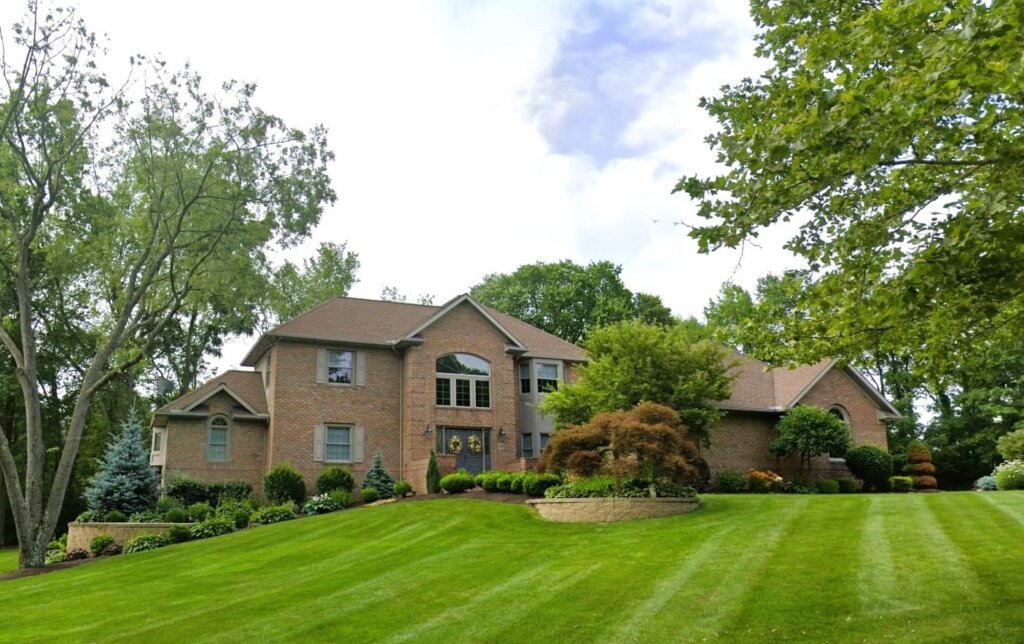 Leeds Gate Wadsworth Ohio Realty Done by Damien Baden