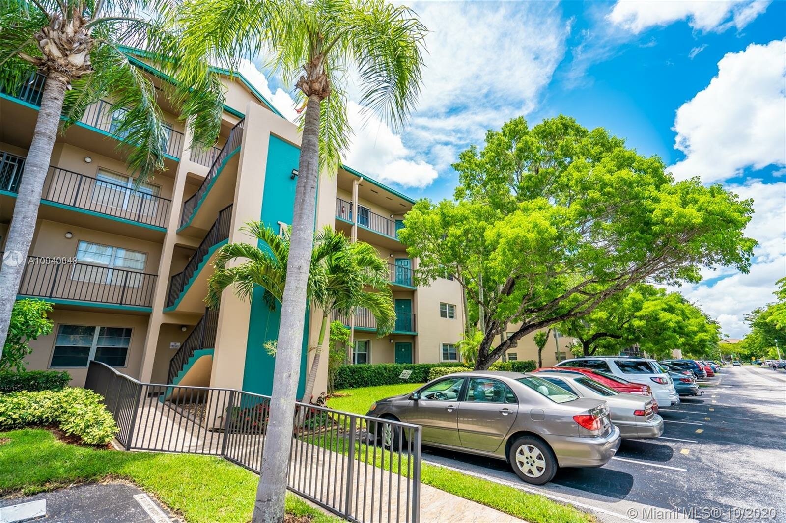 Century Village Condo Medina Sold It