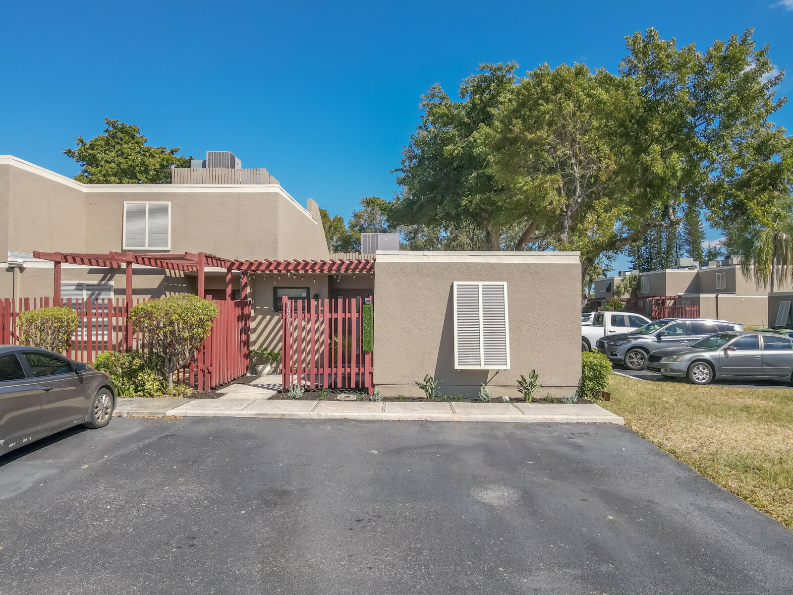 Villa West Pembroke Pines Medina Sold It