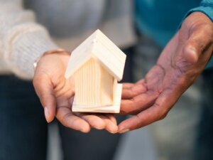 Find a direct buyer to sell your house during divorce