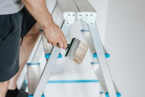 Repair paint of your mobile home to improve appeal when selling