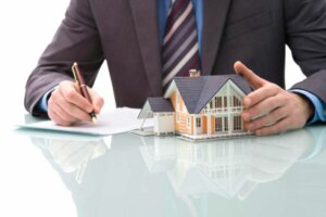 Work with webuyhomeintucson.com